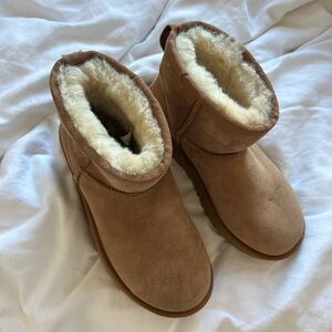 Classic Mini II UGG boot